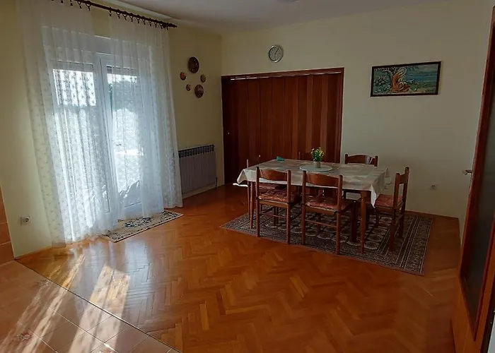 Nikolino Apartmán Sukošan